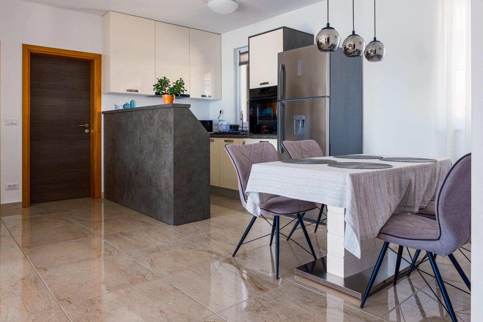 Seafront 2-Bedroom Apartment Nika - Rabac Dış mekan fotoğraf